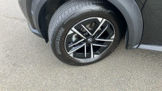 Nissan Juke 1.0 DiG-T N-Connecta 5dr Petrol Hatchback